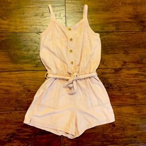 Pink jumper with buttons and tied front sash